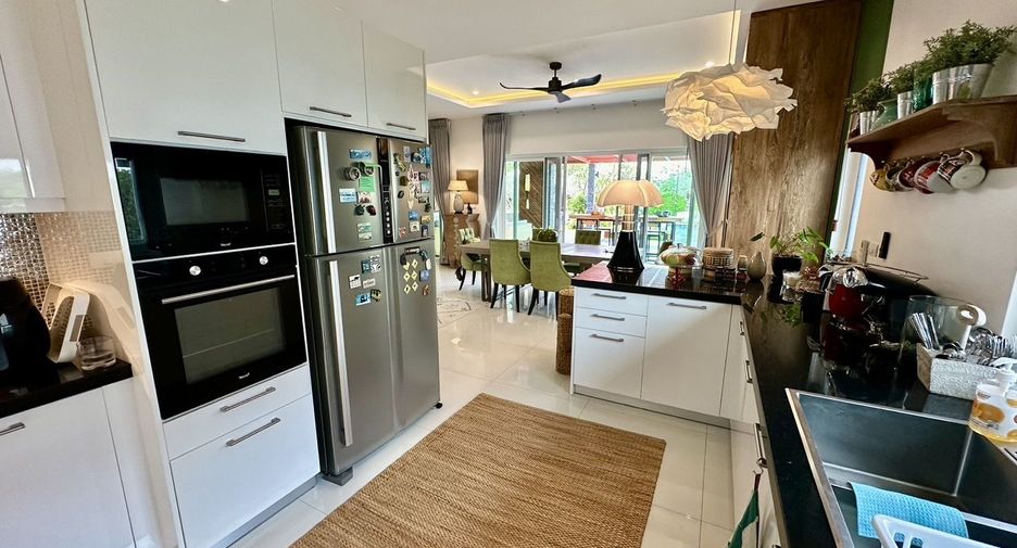 For sale 5 bedrooms villa in Hua Hin, Prachuap Khiri Khan