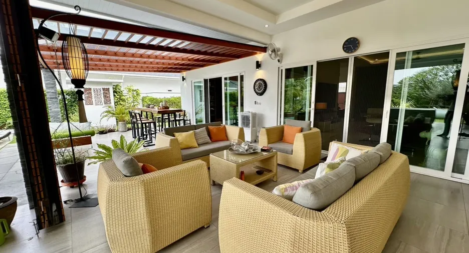 For sale 5 bedrooms villa in Hua Hin, Prachuap Khiri Khan