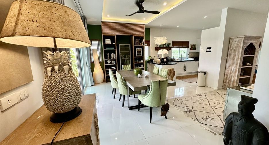 For sale 5 bedrooms villa in Hua Hin, Prachuap Khiri Khan