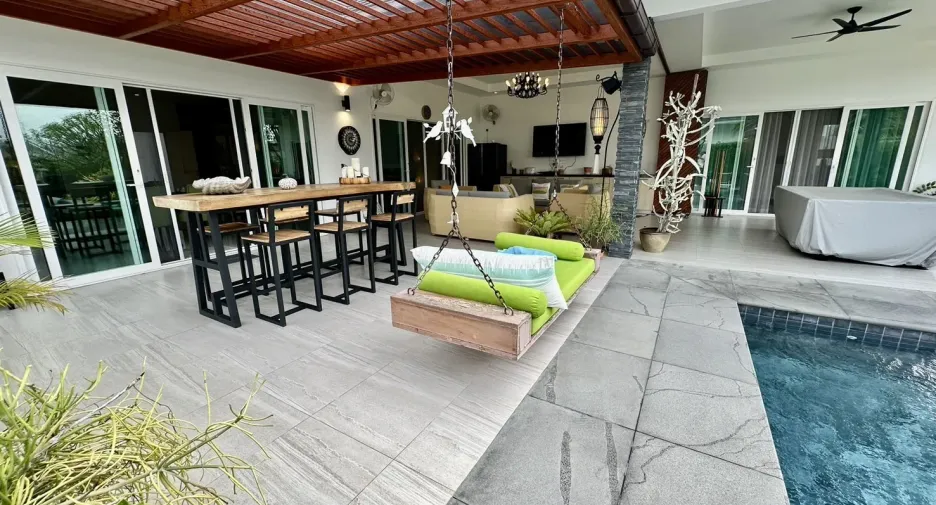 For sale 5 bedrooms villa in Hua Hin, Prachuap Khiri Khan