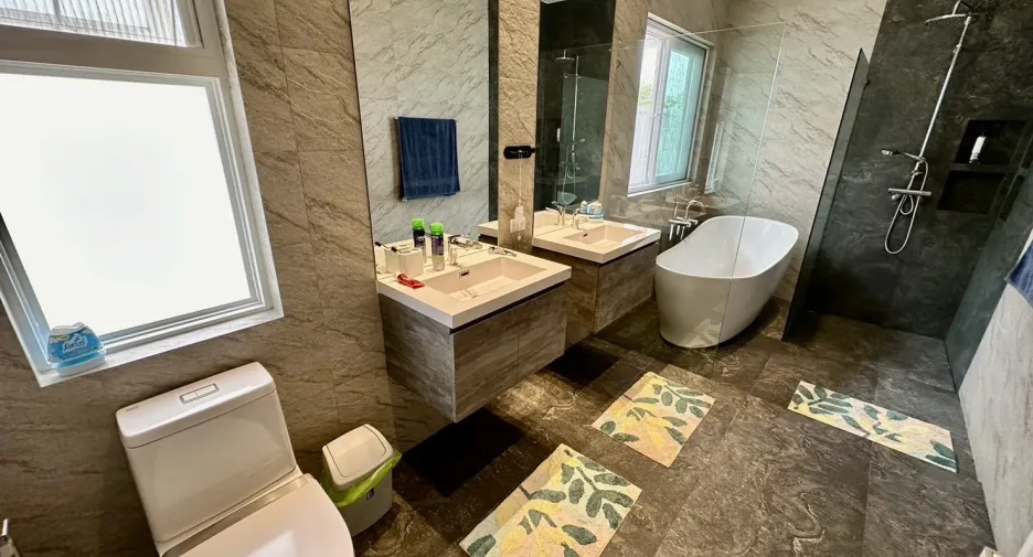 For sale 5 bedrooms villa in Hua Hin, Prachuap Khiri Khan
