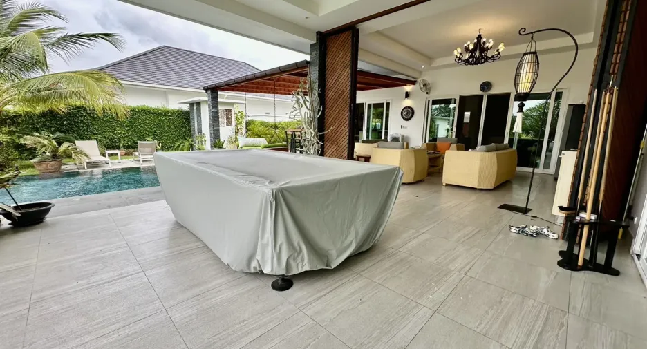 For sale 5 bedrooms villa in Hua Hin, Prachuap Khiri Khan