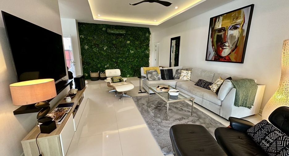 For sale 5 bedrooms villa in Hua Hin, Prachuap Khiri Khan