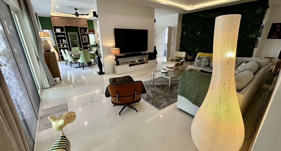 For sale 5 bedrooms villa in Hua Hin, Prachuap Khiri Khan
