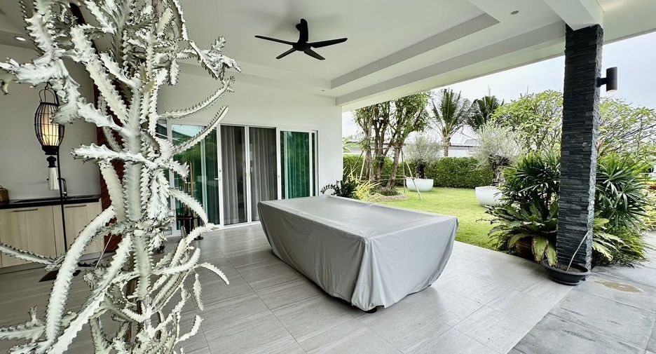 For sale 5 bedrooms villa in Hua Hin, Prachuap Khiri Khan