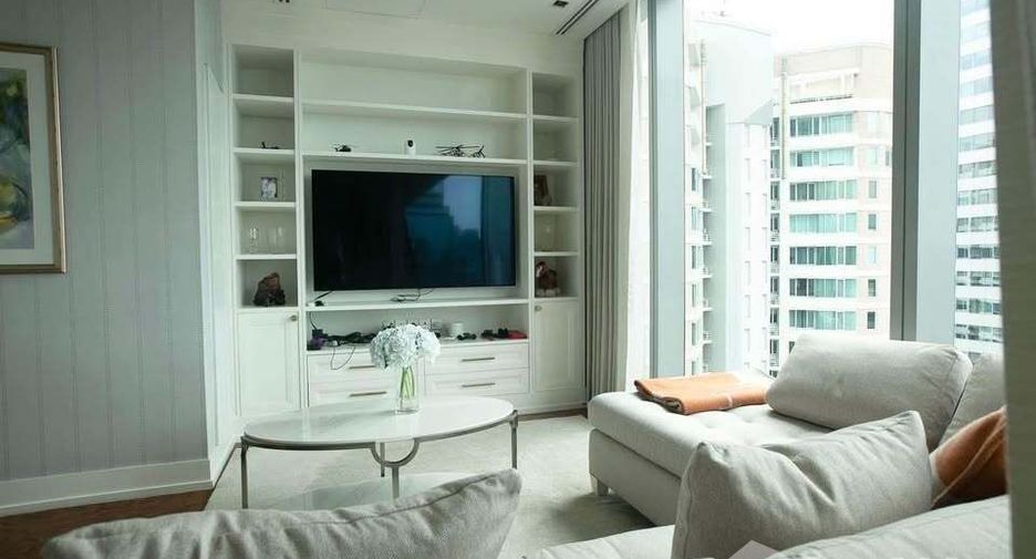Condo en venta de 3 habitaciones en Sathon, Bangkok