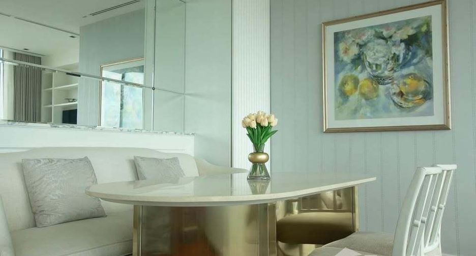 Condo en venta de 3 habitaciones en Sathon, Bangkok