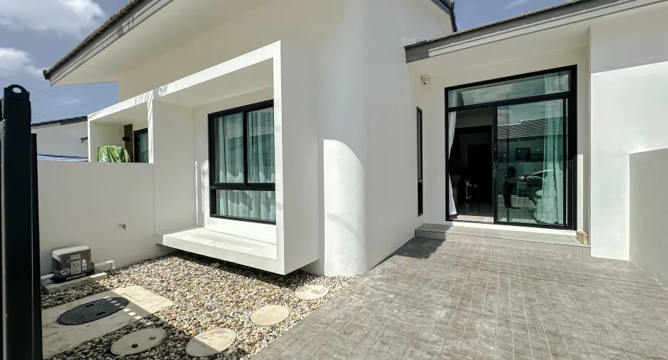 For sale and for rent 2 bedrooms house in Thalang, Phuket