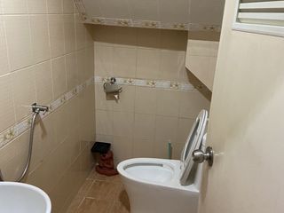 For sale 4 bedrooms townhouse in Huai Khwang, Bangkok