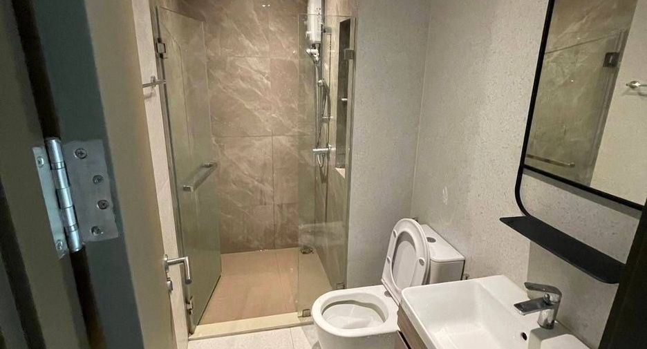 For sale 2 bedrooms condo in Phra Khanong, Bangkok