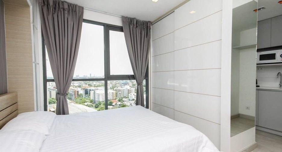 For sale and for rent studio condo in Phra Khanong, Bangkok