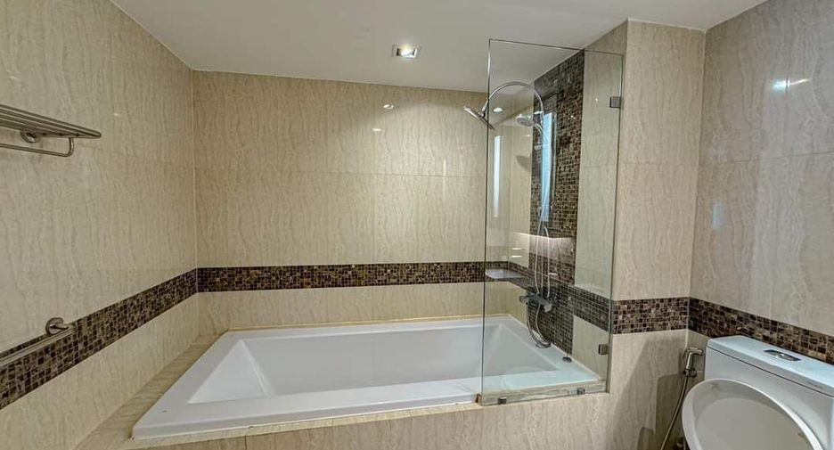 Condo en alquiler de 1 habitaciones en Bang Lamung, Chonburi