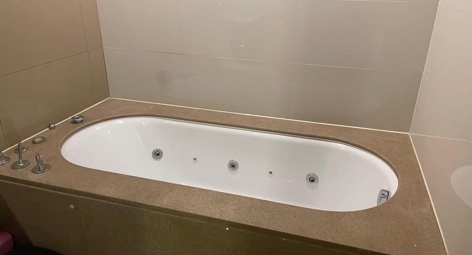 For sale and for rent 1 bed condo in Pathum Wan, Bangkok