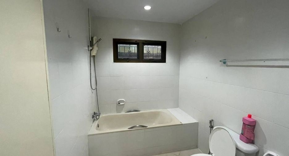 For sale 2 bedrooms house in Bang Lamung, Chonburi