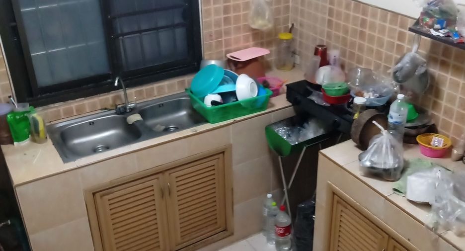 For sale and for rent 2 bedrooms retail Space in Mueang Buriram, Buriram