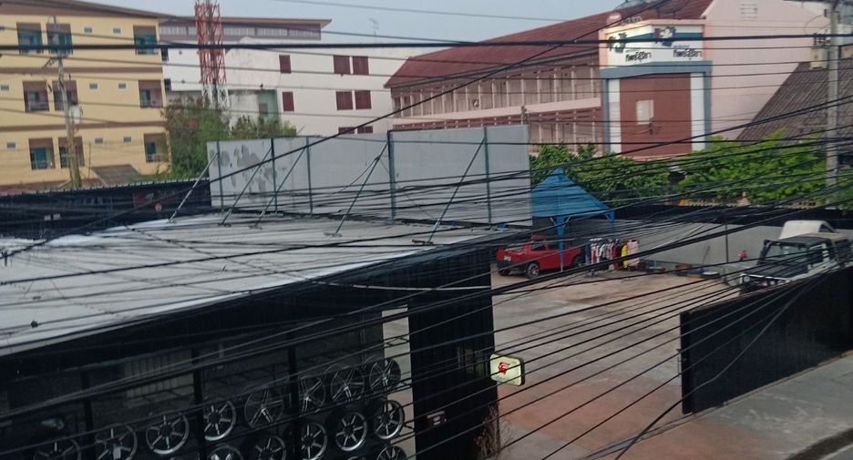 For sale and for rent 2 bedrooms retail Space in Mueang Buriram, Buriram
