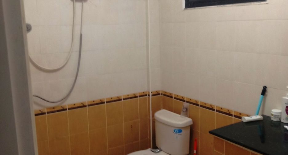 For sale and for rent 2 bedrooms retail Space in Mueang Buriram, Buriram