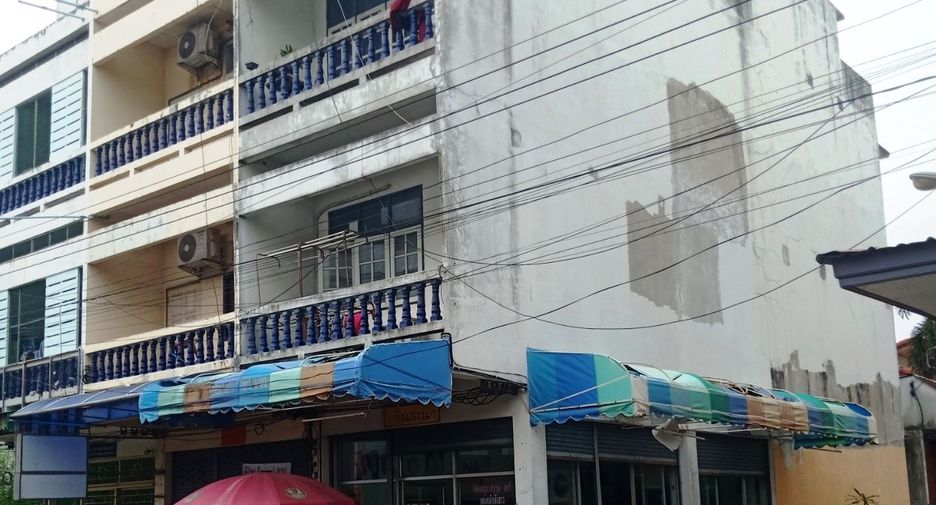 For sale and for rent 2 bedrooms retail Space in Mueang Buriram, Buriram