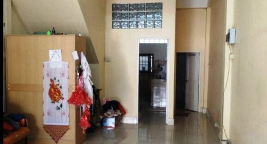 For sale and for rent 2 bedrooms retail Space in Mueang Buriram, Buriram