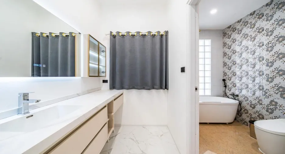 À vendre 5 chambres villa à Bang Lamung, Chonburi