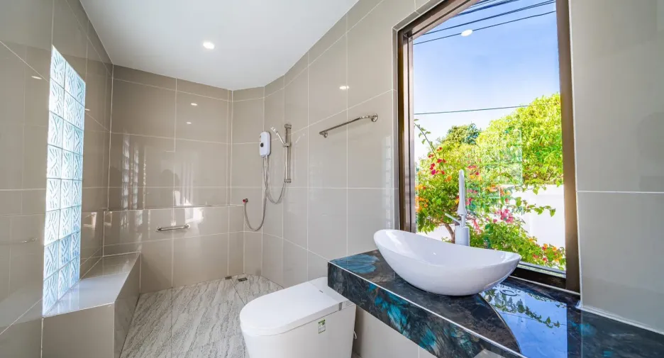 À vendre 5 chambres villa à Bang Lamung, Chonburi