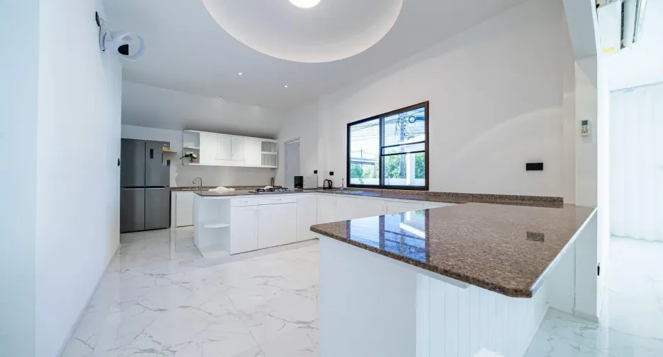 À vendre 5 chambres villa à Bang Lamung, Chonburi