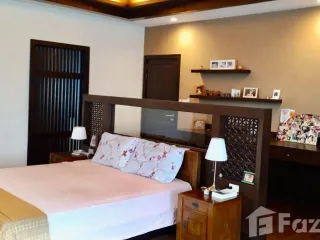 Villa en alquiler de 4 habitaciones en Bang Lamung, Chonburi
