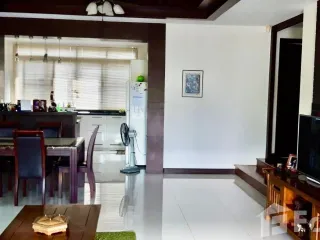 Villa en alquiler de 4 habitaciones en Bang Lamung, Chonburi