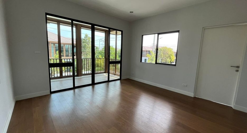 For sale 4 bedrooms house in Prawet, Bangkok
