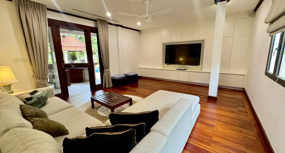 À vendre 5 chambres villa à Thalang, Phuket
