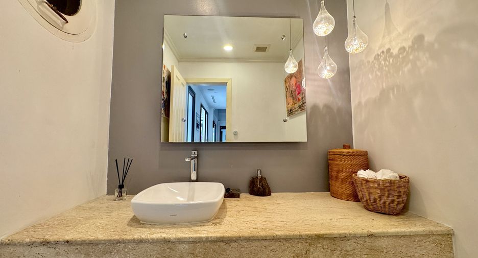 À vendre 5 chambres villa à Thalang, Phuket
