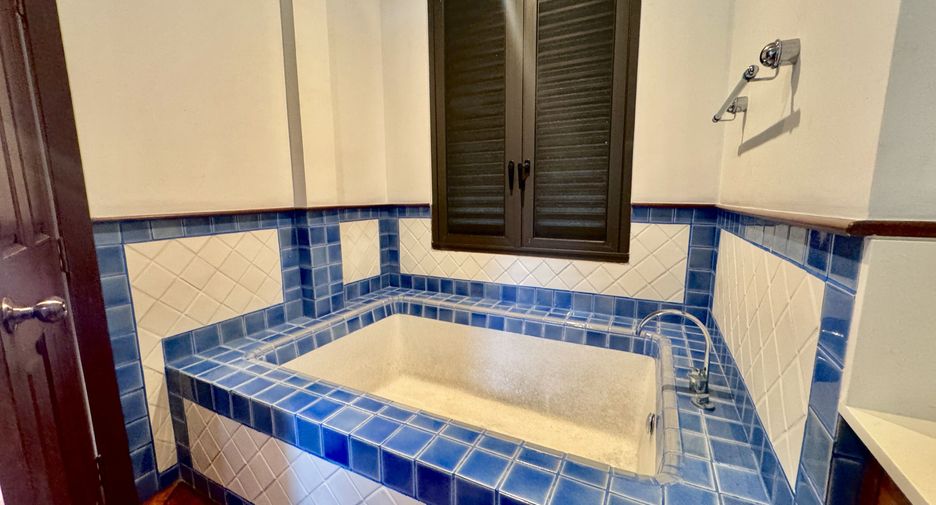 À vendre 5 chambres villa à Thalang, Phuket