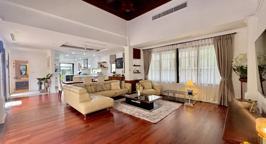 À vendre 5 chambres villa à Thalang, Phuket