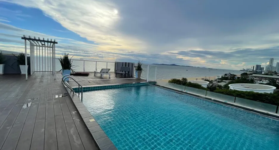For sale 1 bed condo in Bang Lamung, Chonburi