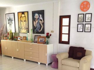 For sale 4 bedrooms house in Saphan Sung, Bangkok