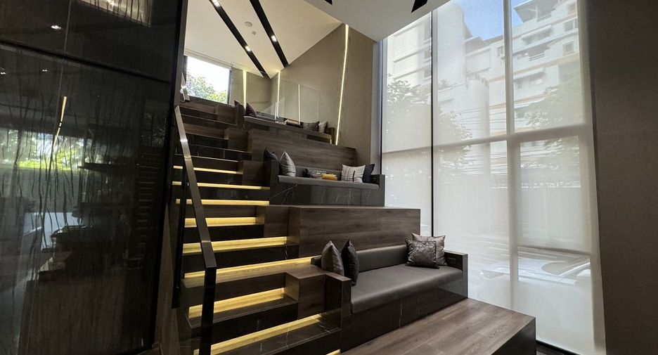 For sale 1 bed condo in Ratchathewi, Bangkok