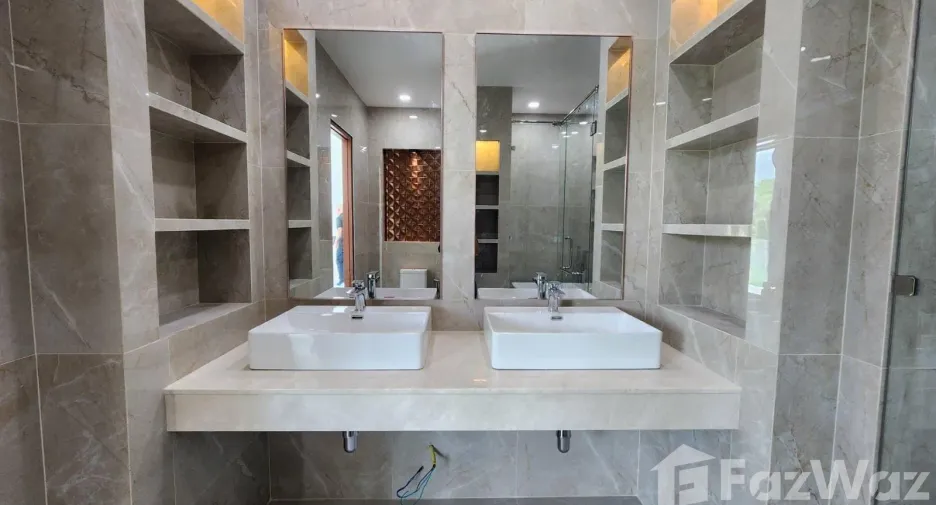 Villa en venta de 4 habitaciones en Mueang Phuket, Phuket