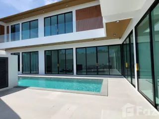 Villa en venta de 4 habitaciones en Mueang Phuket, Phuket