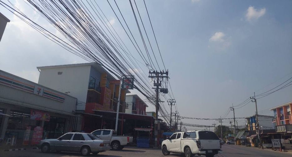 Local comercial en venta de 4 habitaciones en Sai Noi, Nonthaburi