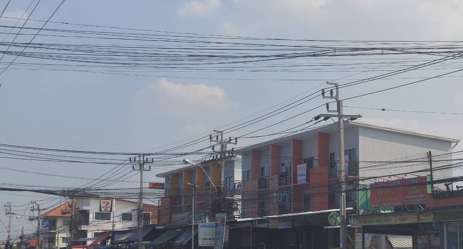 出售 4 卧室 商业空间 在 Sai Noi, Nonthaburi