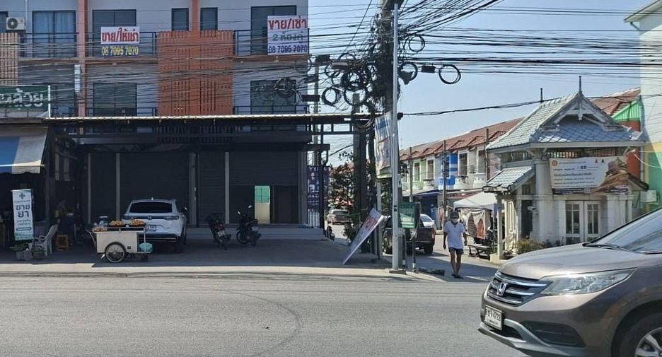 出售 4 卧室 商业空间 在 Sai Noi, Nonthaburi