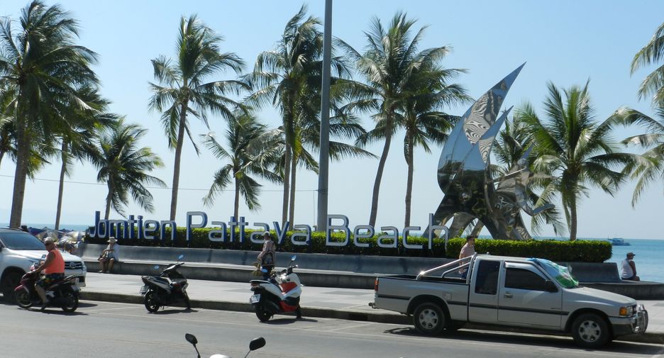 For rent 2 bedrooms condo in Bang Lamung, Chonburi