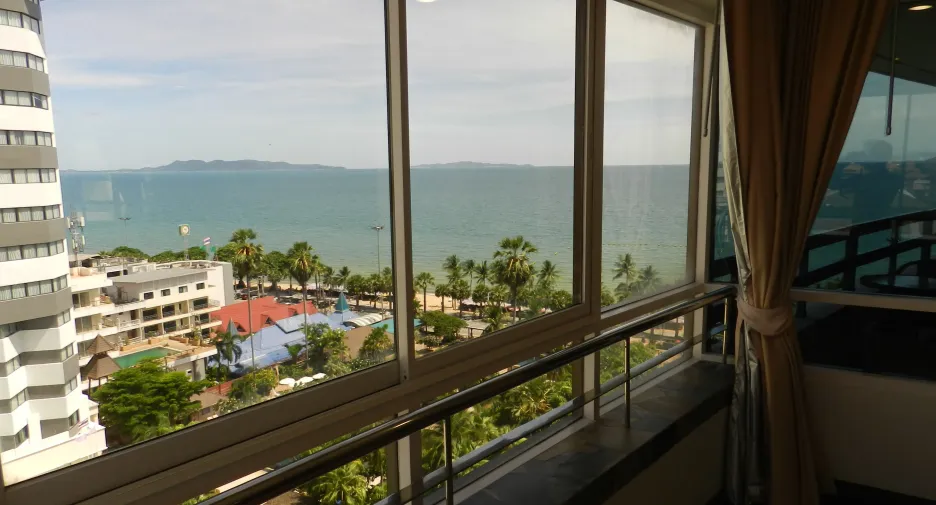 For rent 2 bedrooms condo in Bang Lamung, Chonburi