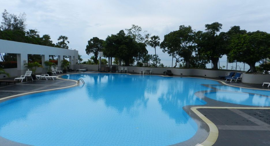 For rent 2 bedrooms condo in Bang Lamung, Chonburi