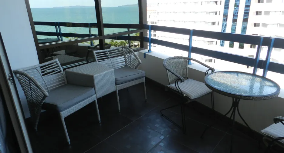 For rent 2 bedrooms condo in Bang Lamung, Chonburi