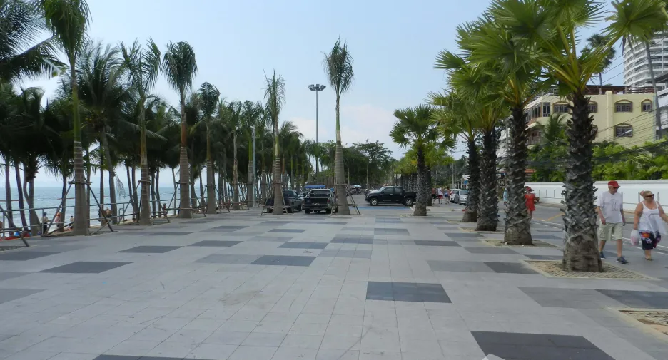 For rent 2 bedrooms condo in Bang Lamung, Chonburi