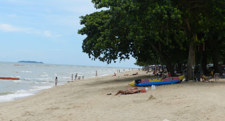 For rent 2 bedrooms condo in Bang Lamung, Chonburi