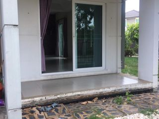 For sale 3 bedrooms house in Lat Krabang, Bangkok