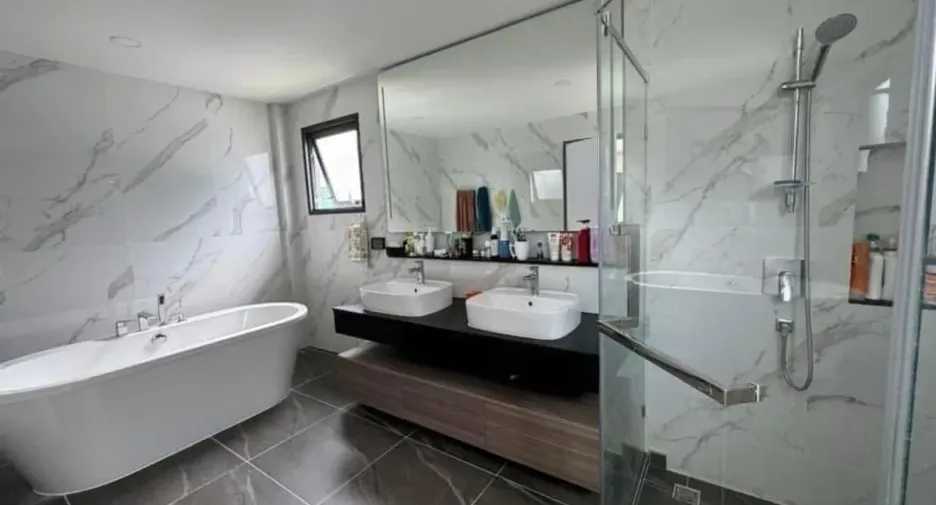 Haus zum Kauf und zur Miete mit 5 Zimmer in Bang Phli, Samut Prakan
