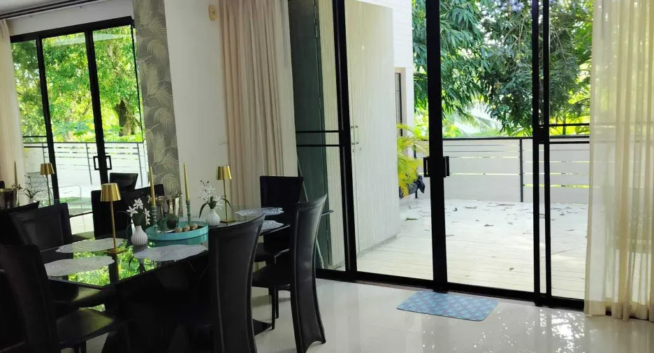 For sale 3 bedrooms villa in Thalang, Phuket